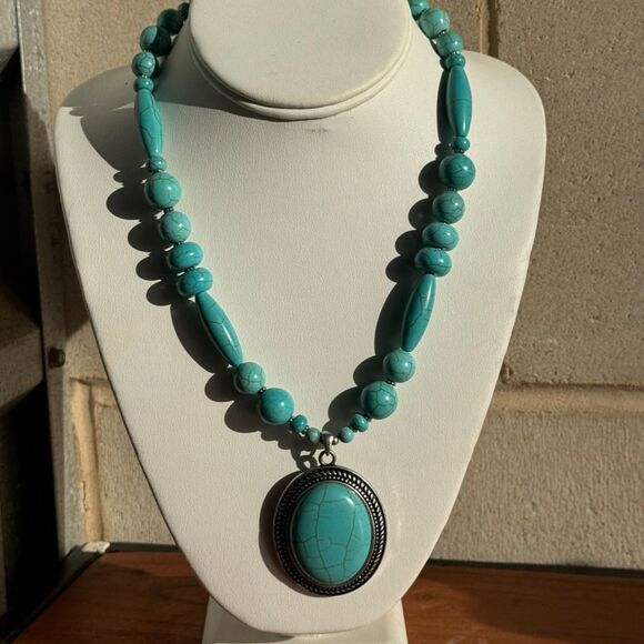 - LIVE SHOW STATEMENT NECKLACE ZUMA - Picture 9 of 10